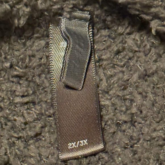 Skims Cozy Cropped Half Zip Pullover - Picture 6 of 6